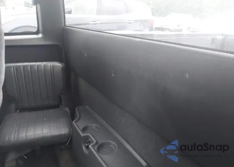 2000 Chevrolet S Truck Ls z USA, uszkodzony, nr VIN 1GCCS1941Y8133124